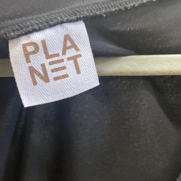 PLANET women’s size 1 black, long sleeve boxy top - Picture 2 of 4